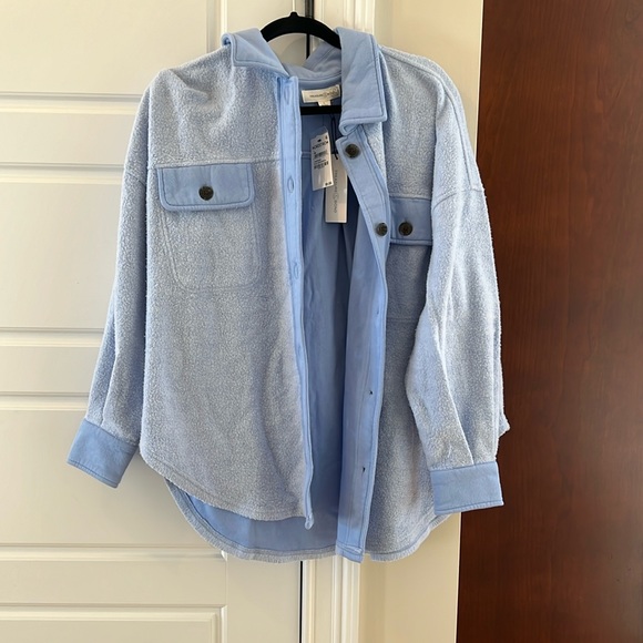 Jackets & Blazers - Adorable oversized shacket NWT L